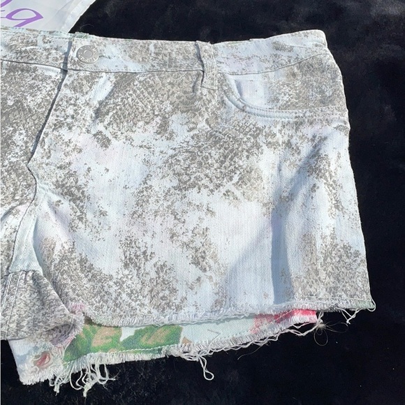 Flip Side 2 Sided Blue Jean Short Shorts Floral Gray Denim Frayed Hem Juniors 17 - Picture 13 of 16